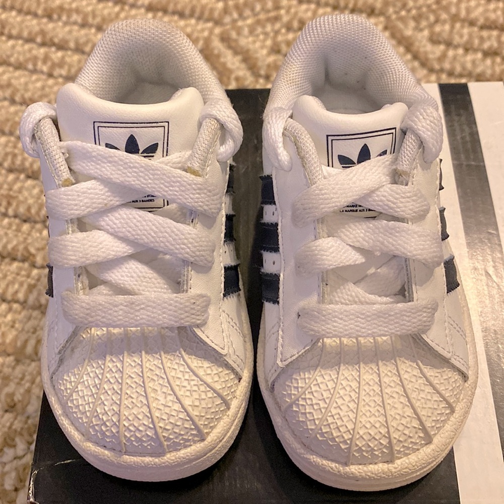 Adidas Superstar’s